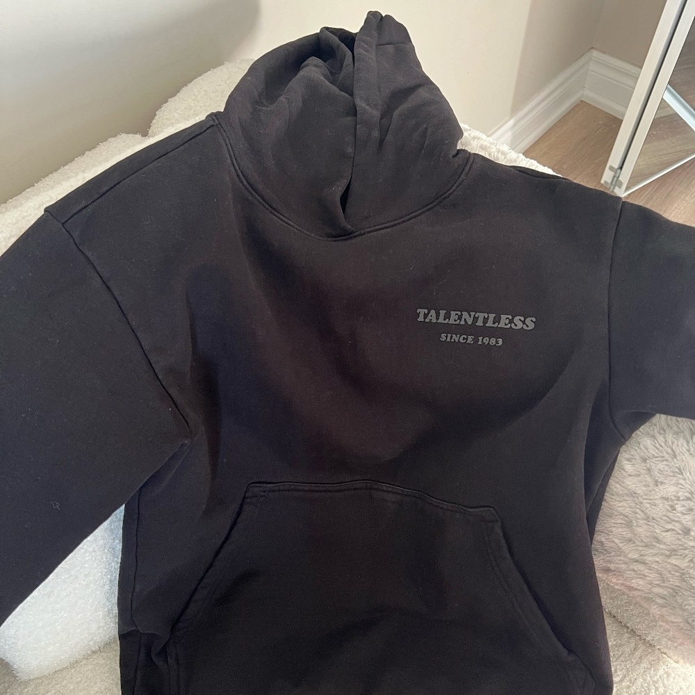 TALENTLESS STAPLE WOMEN HOODIE
